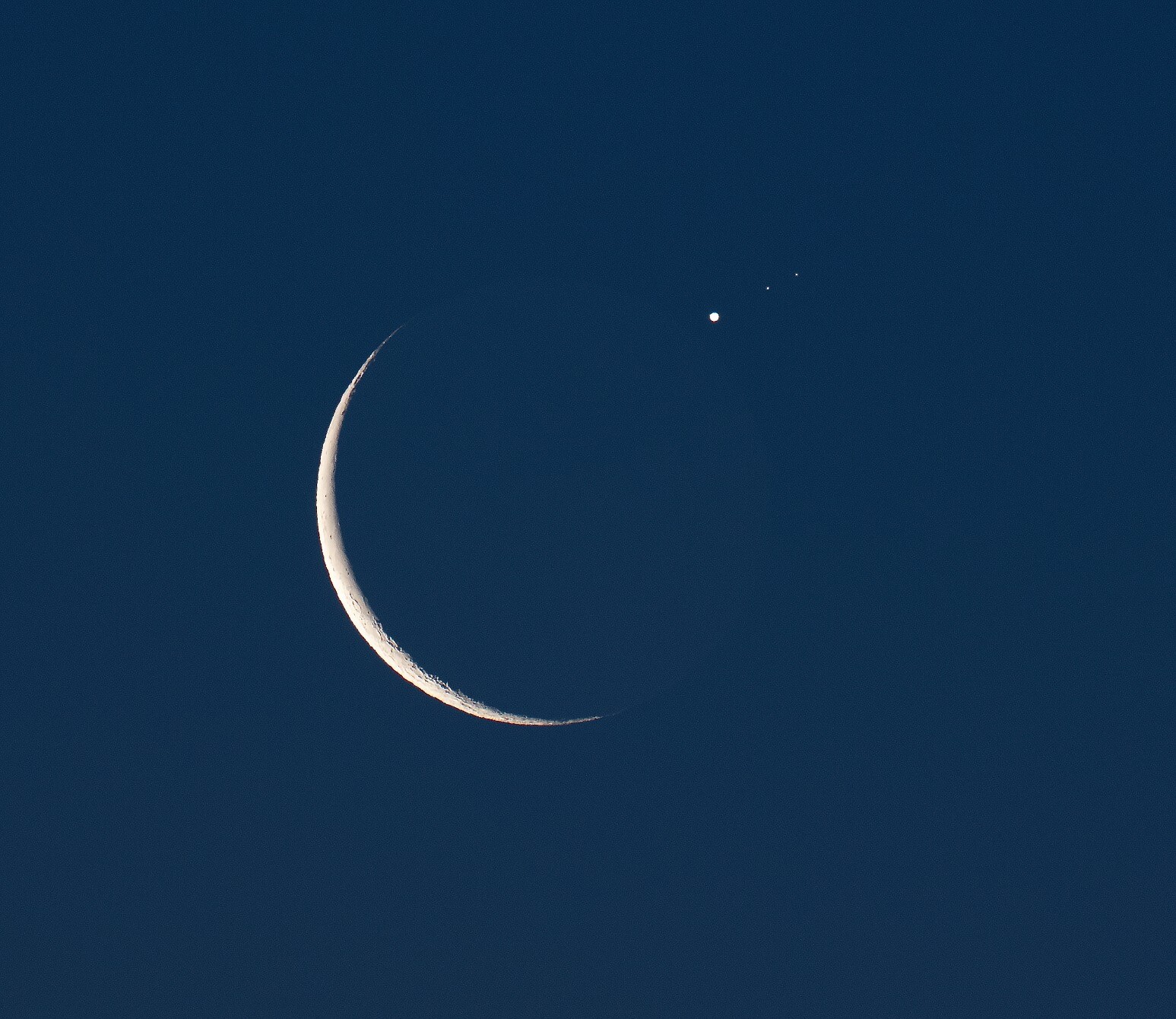 Луна и юпитер 2024. Астродон.