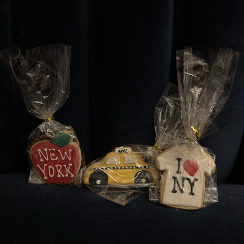 NY city designed cookies in cellophane wrappers. 