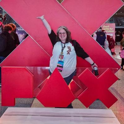 GamerMomLuna 🌙⭐ profile picture