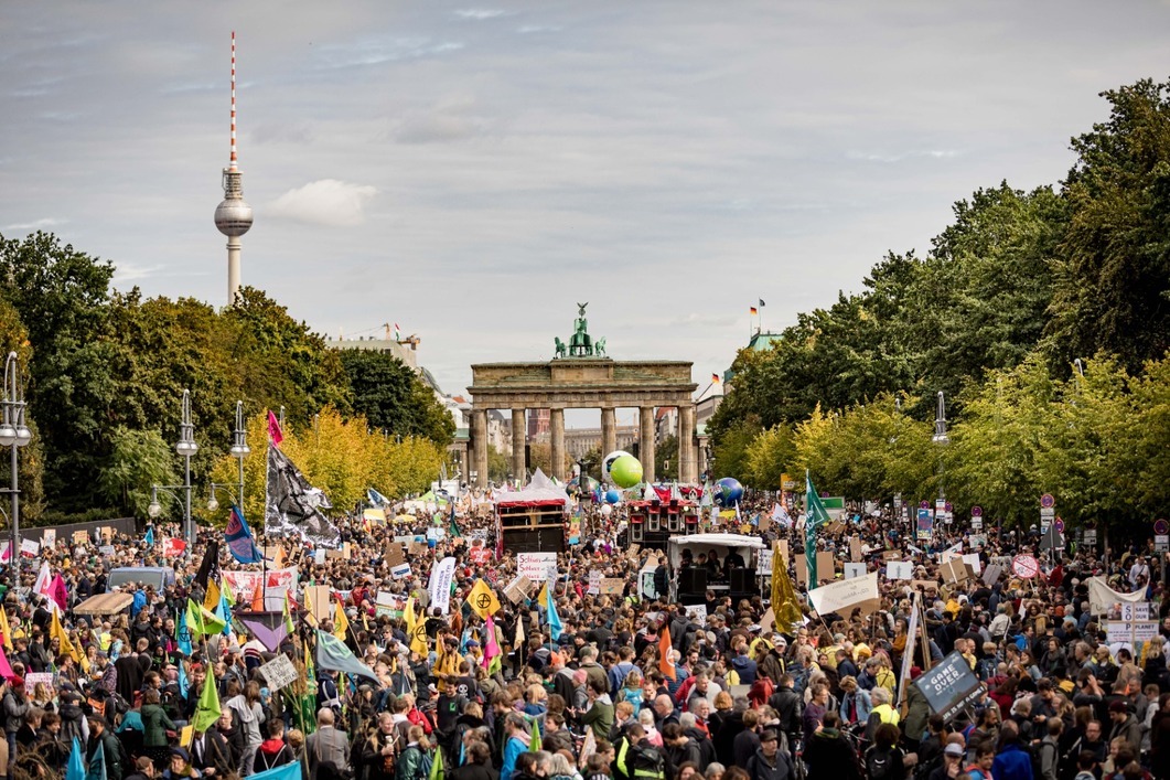 luisaneubauer's profile header