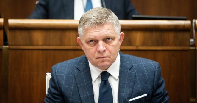 Anti-Fico protests build as Slovak PM mutters about foreign ‘coup’ – POLITICO