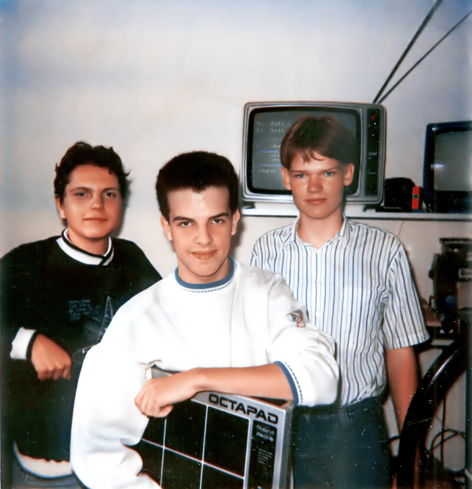 Late-1980s Polaroid photo of the Team Hoi Amiga game developers, previously knows as Soft Eyes / SoftEyes.