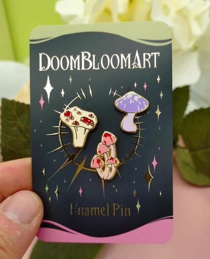 Mini pin set: mushrooms (violet cort, bleeding tooth, bleeding fairy helmet)