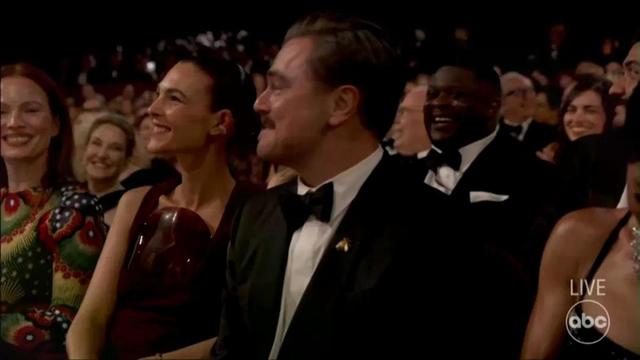 La top model Vittoria Ceretti e Leonardo DiCaprio per la prima volta insieme agli Oscar - La top model Vittoria Ceretti e Leonardo DiCaprio per la prima volta insieme agli Oscar