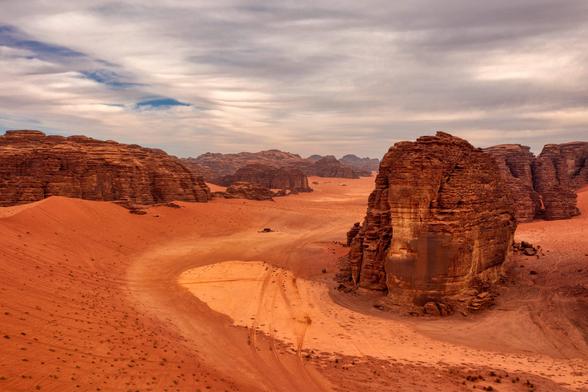 photo - sand meets the rock outcrops, Hafar Al Batin desert