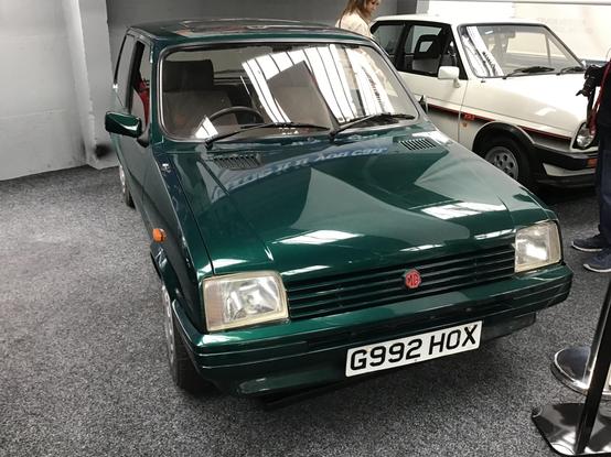 Green metallic MG Metro, frontal view