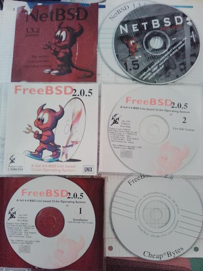FreeBSD and NetBSD "jewel" cases, media and graphics, circa 1995.
Your grandparents daemons.