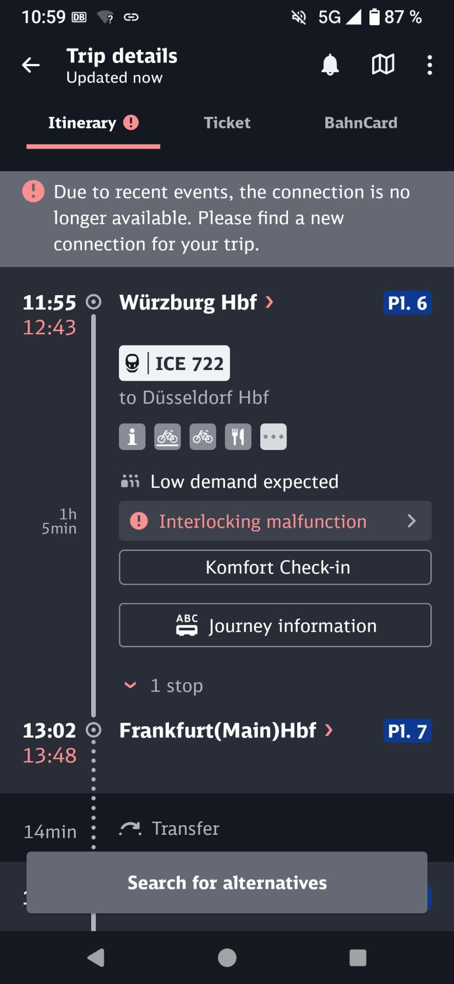 Screenshot of the Deutsche Bahn Navigator Android App, showing the massive delay of the train we wanted to take. A notification on the top informs that the connection is no longer available and we need to find a new connection for the trip.