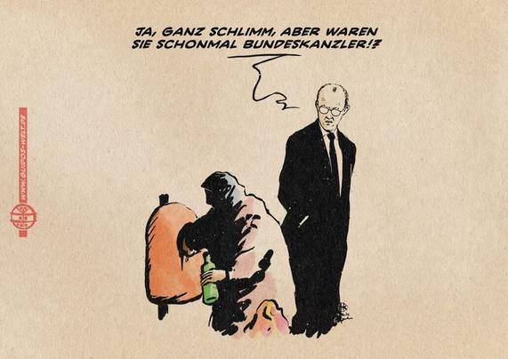 Illustration von Herrn Merz, der abschätzig auf eine alte Flaschensammlerin mit dem Arm in einer Mülltonne blickt. Er sagt: Ja, ganz schlimm, aber waren Sie schon mal Bundeskanzler!?