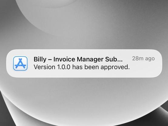 A notification indicating that “Billy – Invoice Manager“ version 1.0.0 has been approved by App Review.