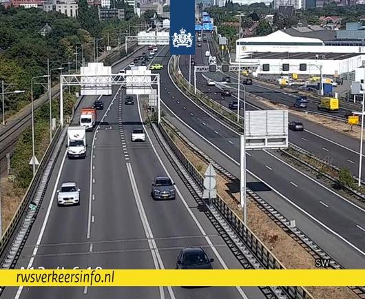hoofdrijbaan A12 richting Utrecht dicht.