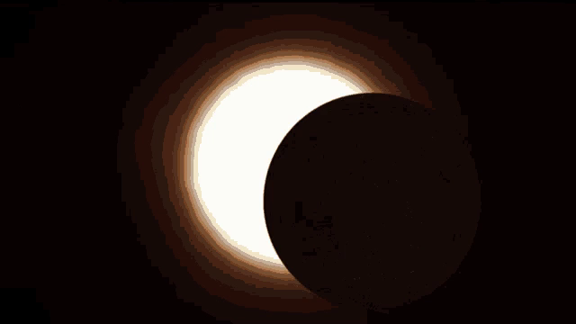 Un eclipse ptoduciéndose.