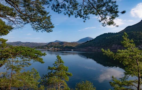 Blue sky and loch.