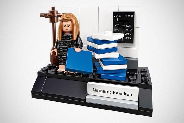 Lego figure set from Women of NASA showing Margaret Hamilton