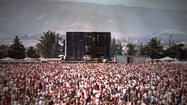 the Wall of Sound with mountains in the distance