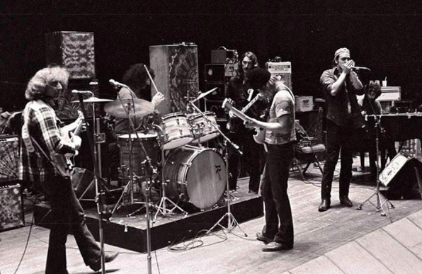 Ramrod on guitar, Steve Parish on drums, Rex Jackson bass, Dan Healy on guitar, Sparky Raizene on harmonica, Danny Rifkin on piano