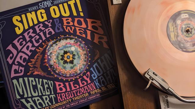 Sing Out! Jerry Garcia & Bob Weir with Mickey Hart, Billy Kretuzmann, and John Kahn