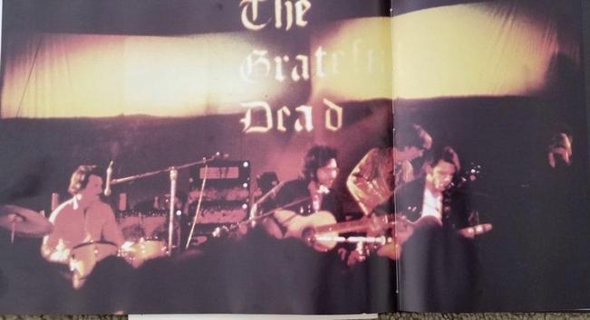 the Grateful Dead play acoustic at Binghamton