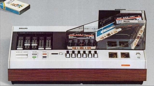self-loading cassette deck