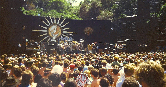 the Grateful Dead onstage at the Frost Amptheater