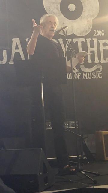 Peter Stampfel speechifies