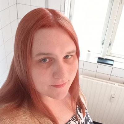 nadia@helvede.net