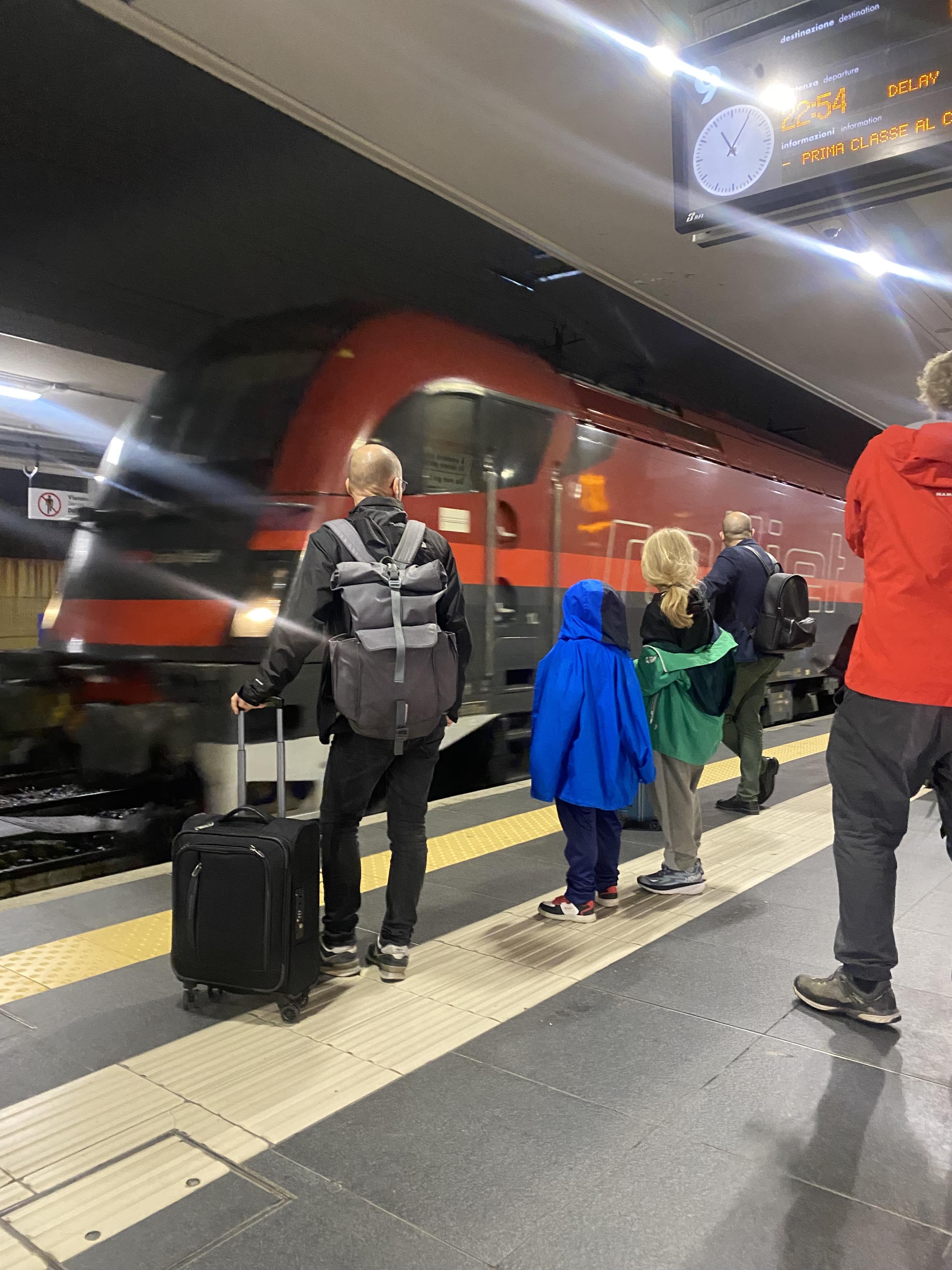 Off we go. Nightjet from Bologna to Munich, so two border crossings, for which I sincerely hope they donāt wake me. T...