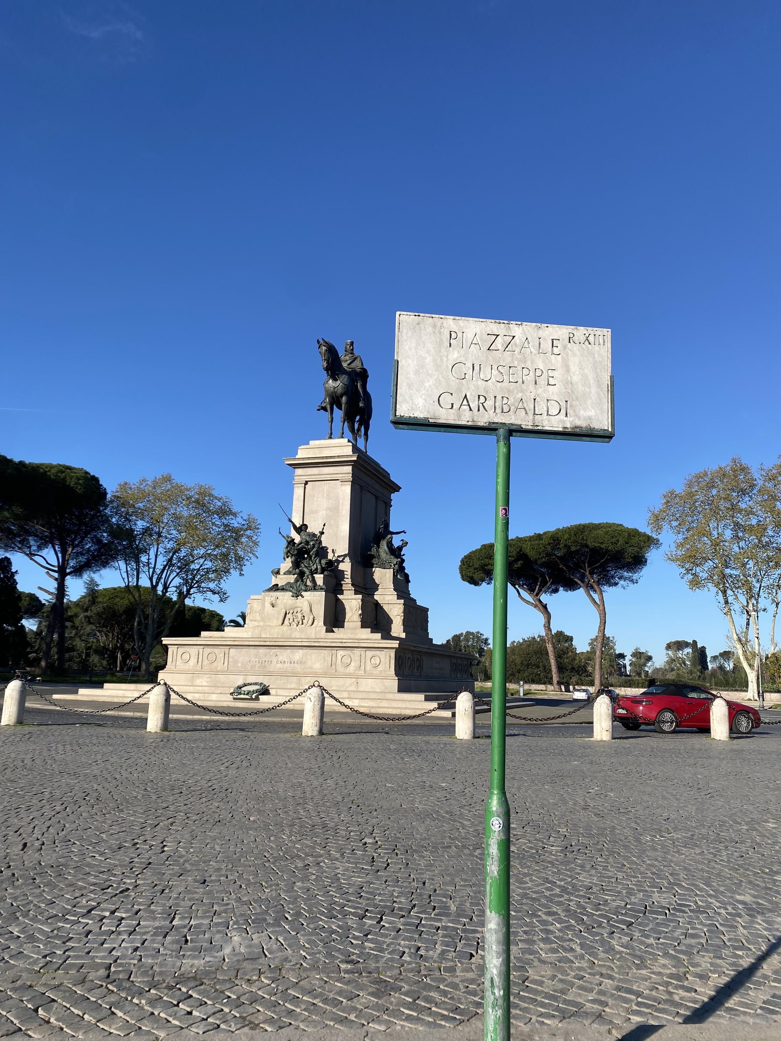 Easter Monday morning. #rome #garibaldi