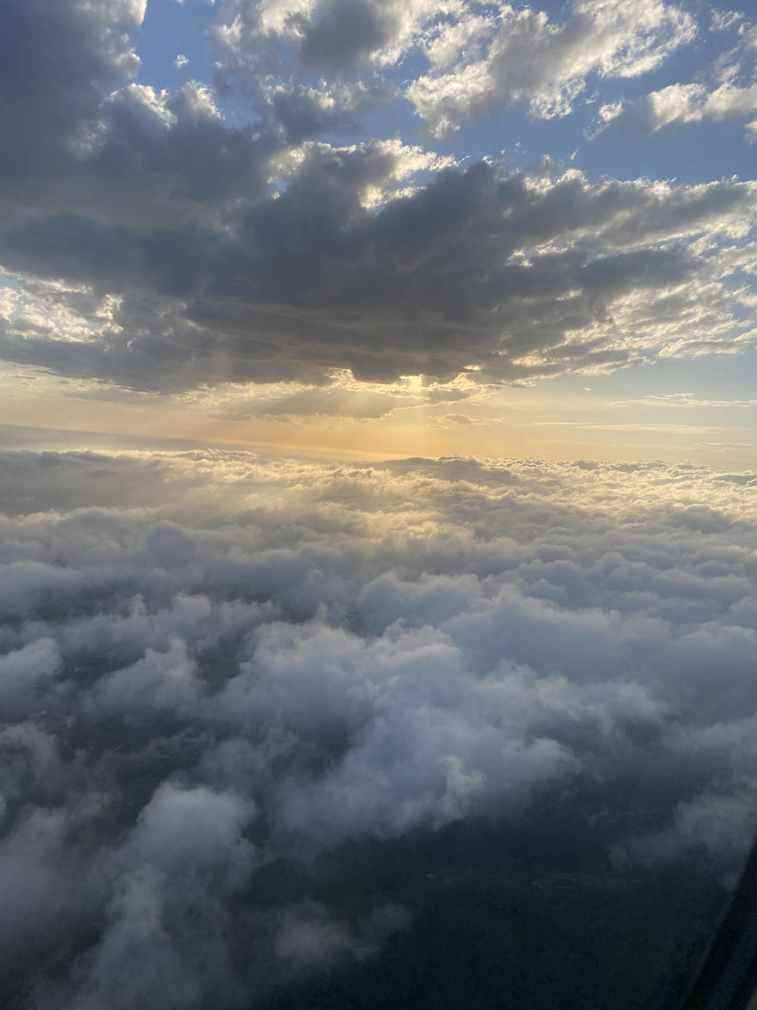 Coming home from Ireland last evening. #clouds #sunset
