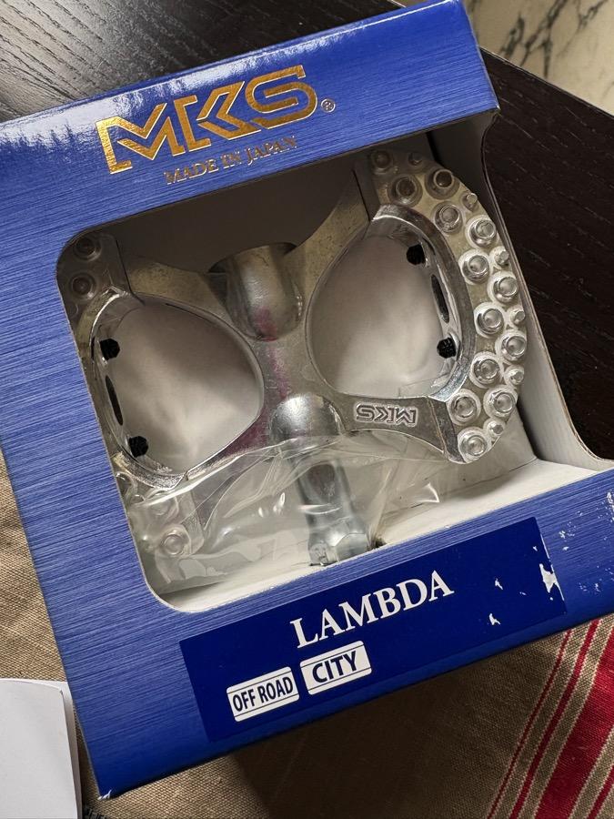 Need to withdraw this question. I discovered this morning the my LBS (Local Brompton Shop) had this lovely pair of pe...