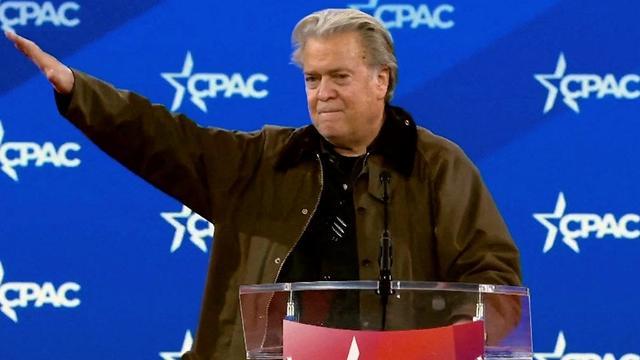 Steve Bannon tossing Nazi salute.