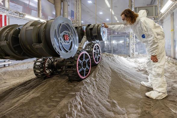 NASA Kennedy Digs Latest Robot Test