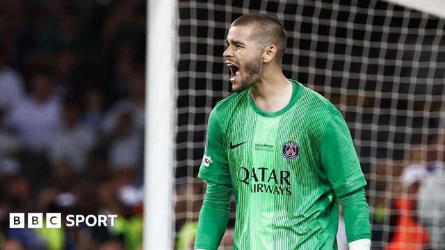 Lucas Chevalier celebrating in the Super Cup for PSG