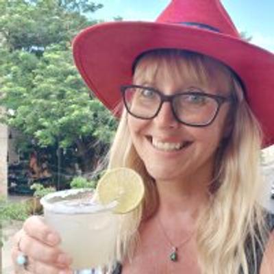 BlondnBeyond's avatar