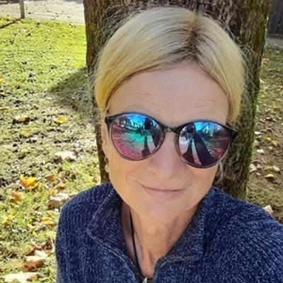 shadesofgrease's avatar