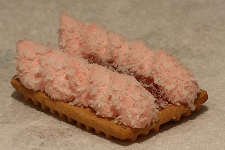 fluffykontbiscuits's profile header