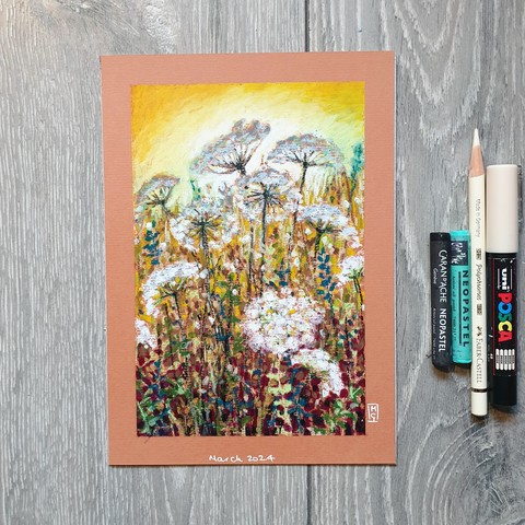 Original oil pastel painting - Cow Parsley in Sunset Light
An oil pastel painting of cow parsley with sunset light in golden hues behind the flowers
Materials: oil pastel, mixed media, terracotta coloured pastel paper
Width: 14.5 centimetres
Height: 21 centimetres