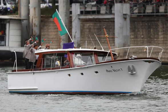 bateau de la délégation du bangladesh