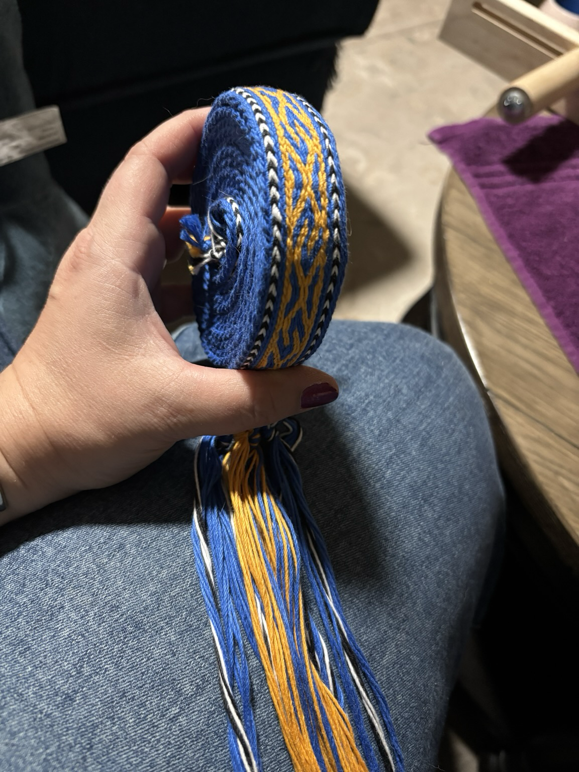 Blue-yellow woven band with S and Z shapes, flanked by a black-white chevron.  Both Finnish grave finds, combined into one weave.