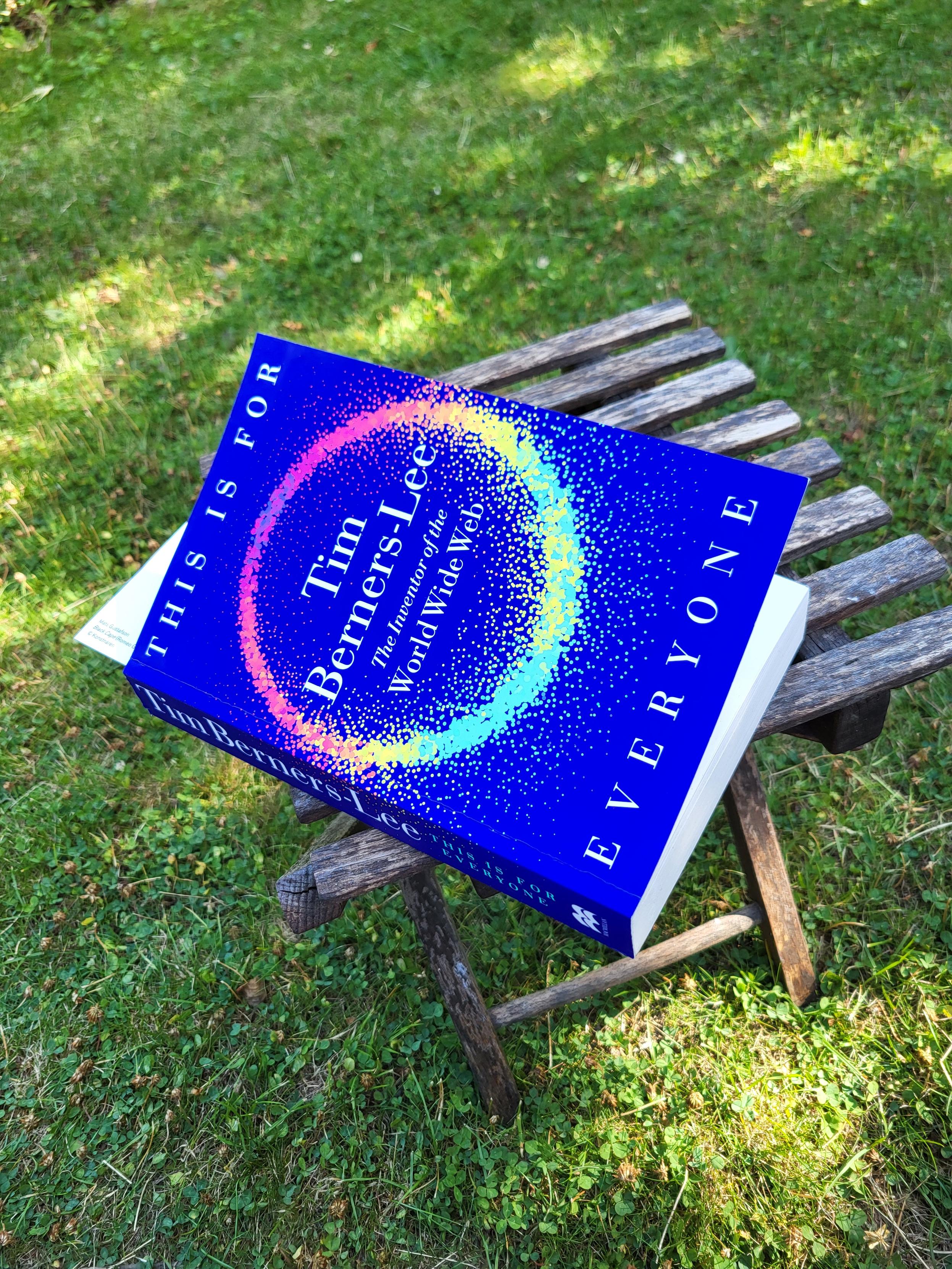 Foto på boken 'This is for everyone' av Tim Berners-Lee