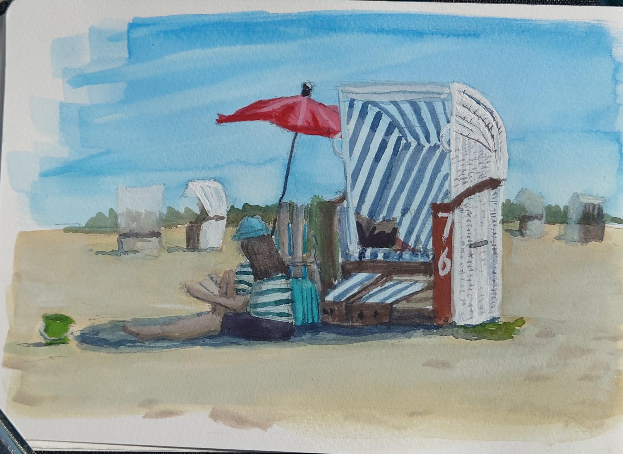 Eine Frau liest ein Buch, im Schatten vor einem Strandkorb, an welchem auch ein roter Sonnenschirm befestigt ist. 
Gemalt in Gouache
