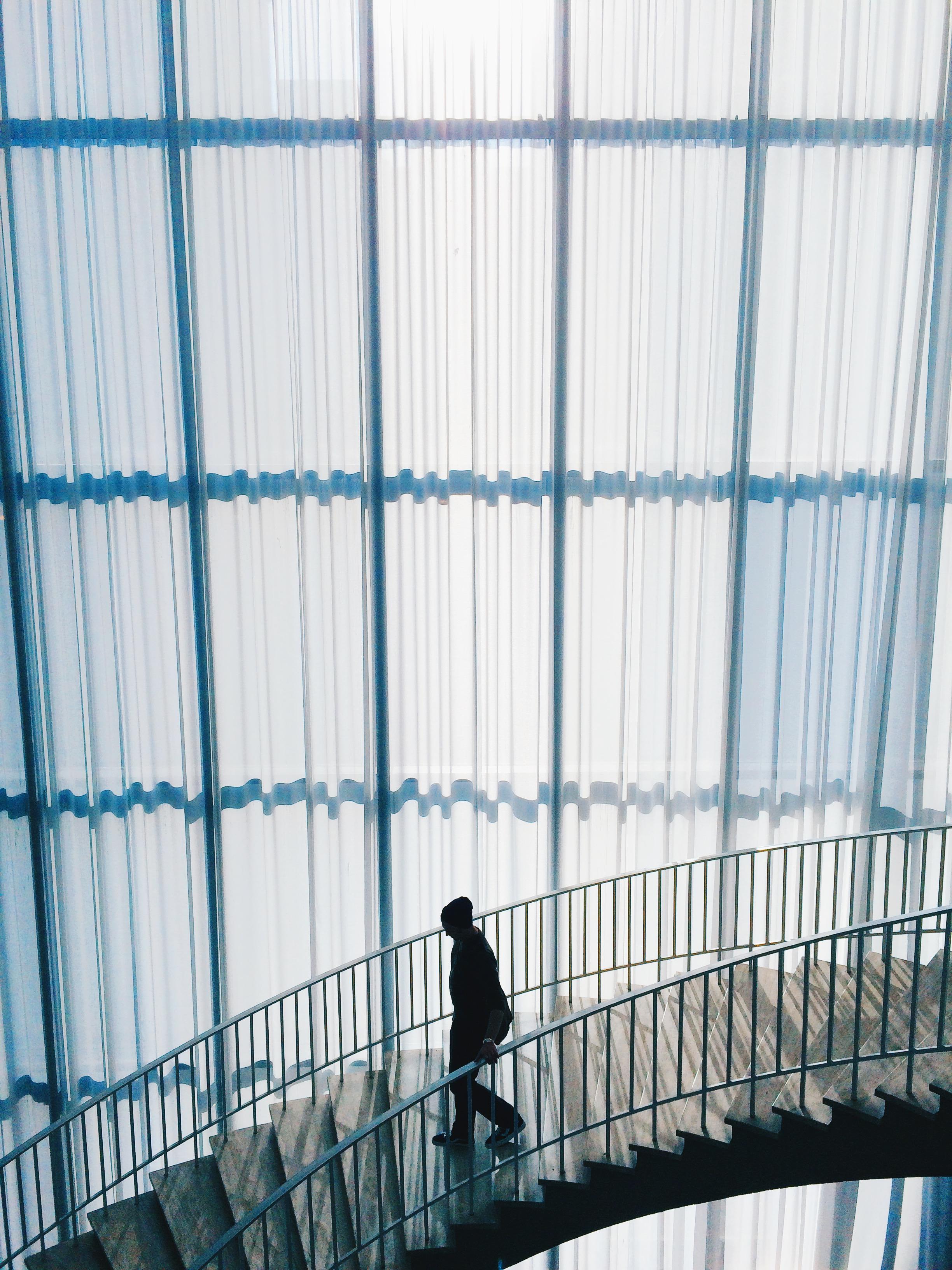iPhone 5s photo by Chicago artist Jenny Lam of a stranger descending a staircase in the Art Institute of Chicago in 2015