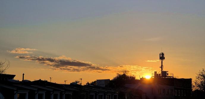 Sonnenuntergang über den Dächern von Hamburg-Eimsbüttel