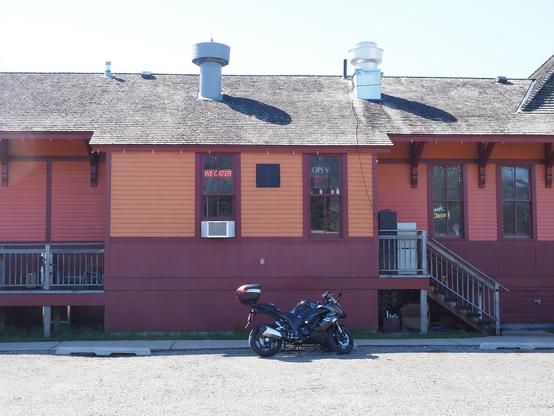 Kawasaki Ninja 1000SX at Old Milwaukee Road Depot