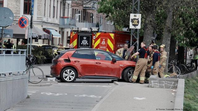 Several injured in Copenhagen as car lost control – DW – 04/30/2025
