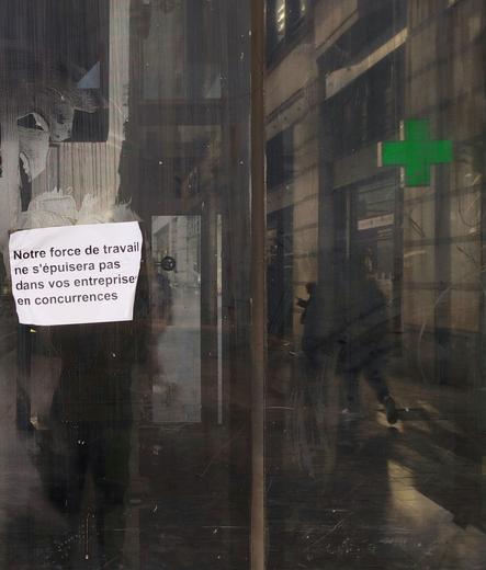 "Notre force de travail ne s'épuisera pas dans vos entreprises en concurrence."