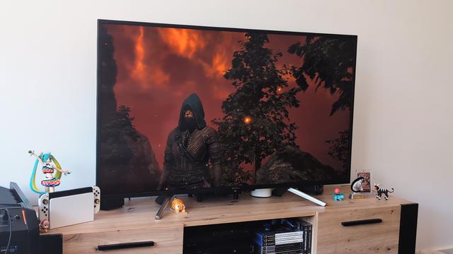 Oblivion Remastered running nicely on my 10 year old gaming PC, which of course runs Linux (Manjaro).

Showing my khajiit in the red sky from being near Kvatch to close my first Oblivion gate, after having done some other quests firsts.