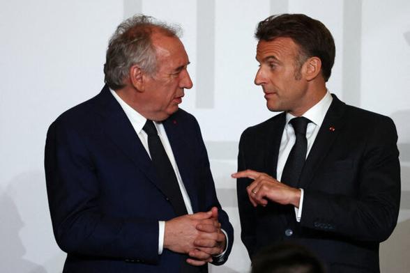 François+Bayrou+et+Emmanuel+Macron+à+l'Élysée,+le+15+avril+2025.+©+Photo+Sarah+Meyssonnier+/+AFP