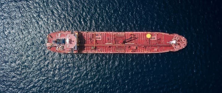 Oil tanker