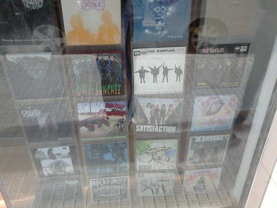 Un conjunto de videos relacionados con el interesante split "Iberian Rock Cities Collectors' Compilation Vol.1", para acercarnos a su contenido de manera visual.

https://www.lafactoriadelritmo.com/collectors-series/en-imagenes

#Music #Press #Rock #Punk #Garage-Rock #Surf-Rock #Hardcore-Punk #Grunge #LaFactoríadelRitmo